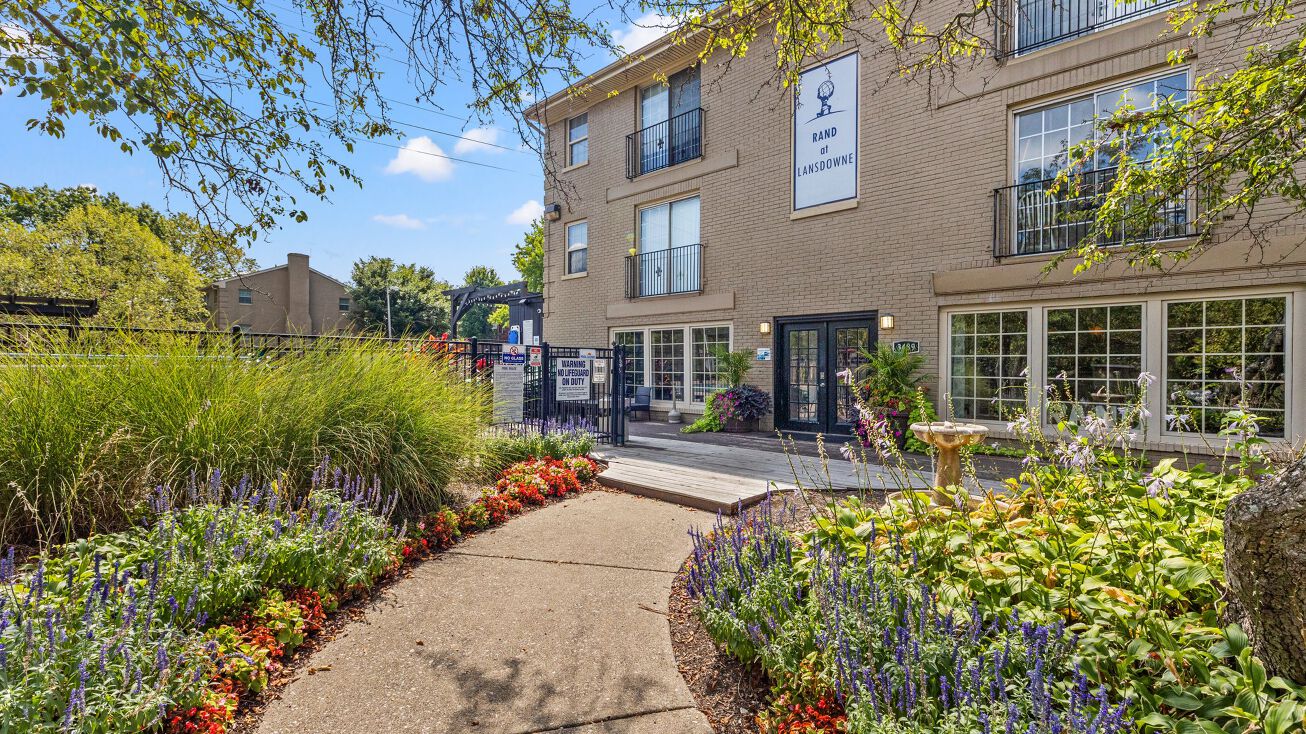 3489 Lansdowne Dr, Lexington, KY 40517