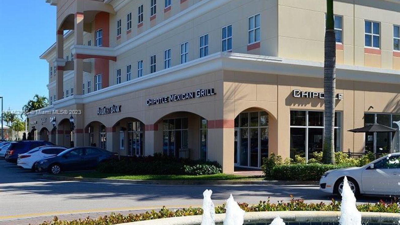 15740 Pines Blvd, Pembroke Pines, FL 33027