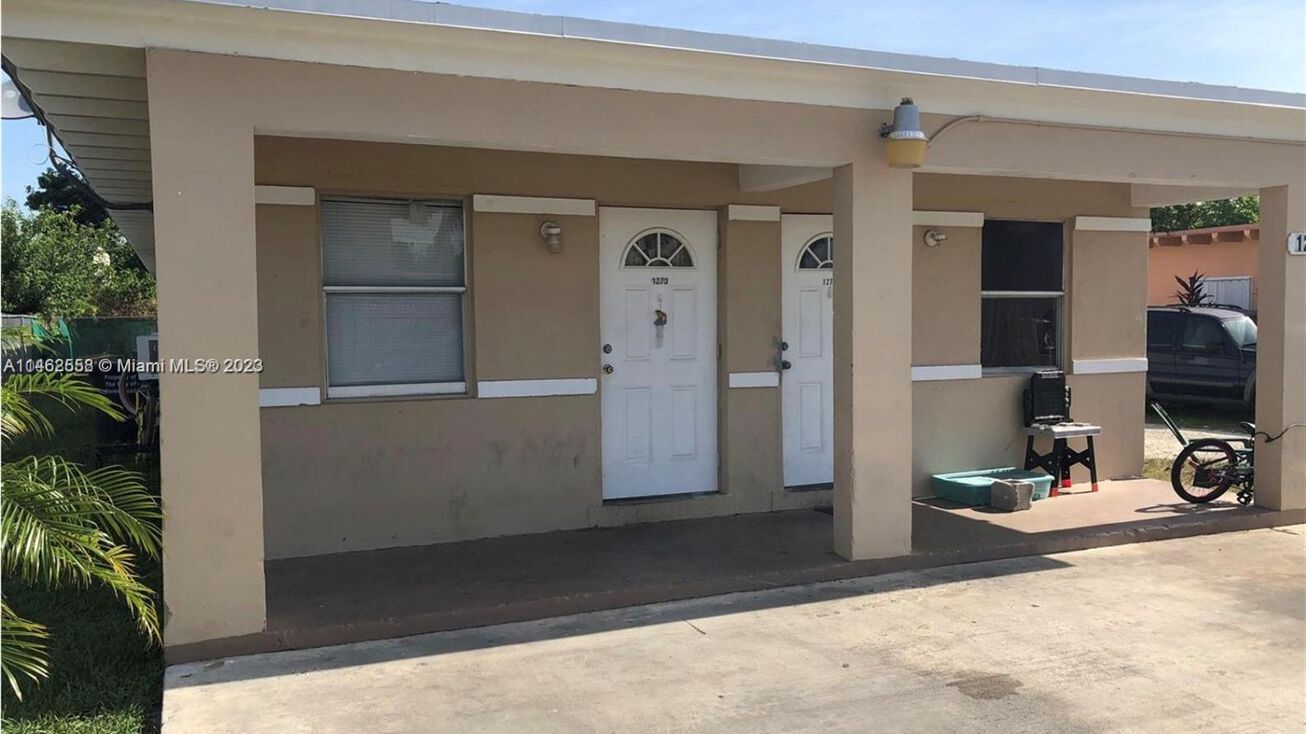 1273 SW 3rd St, Homestead, FL 33030