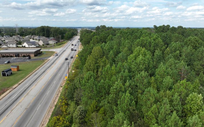 Pictures of Land property located at 1520 Pearman Dairy Rd, Anderson, SC 29625 for sales - image #1