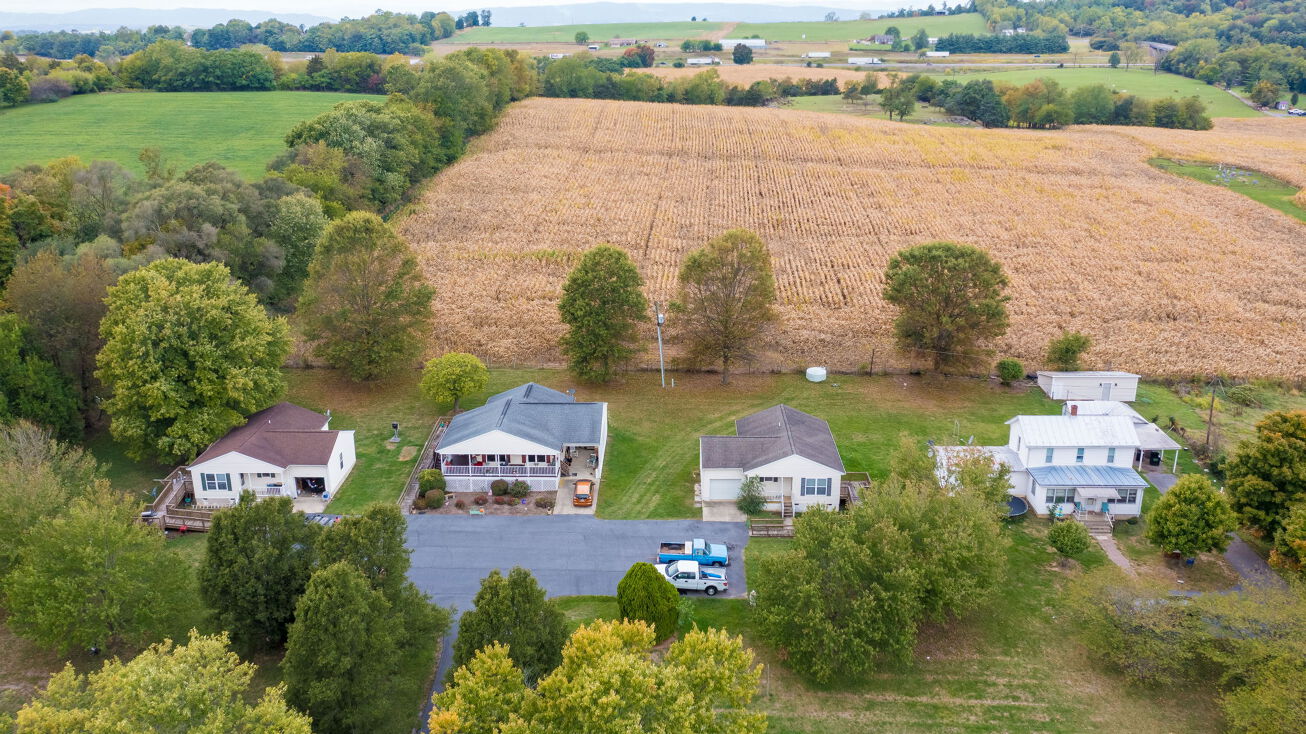 30 Country View Ln, Timberville, VA 22853