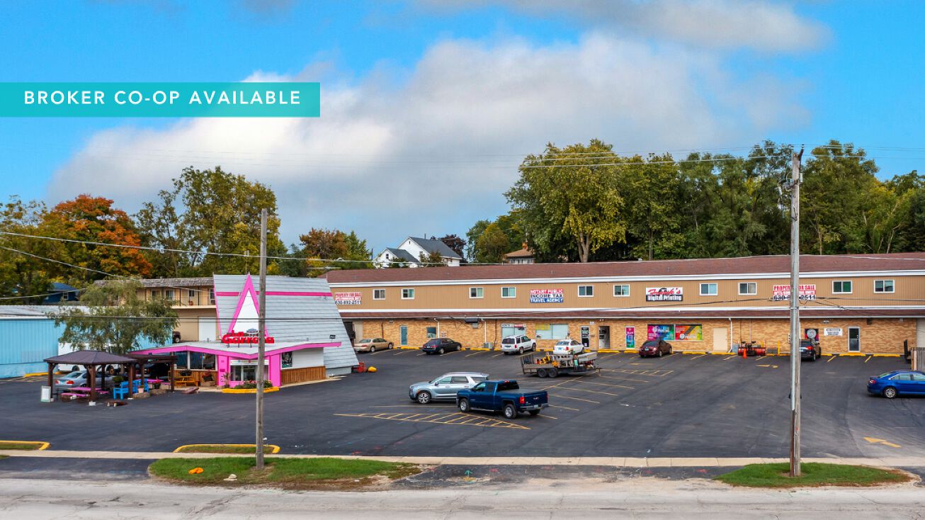 Value Add Multifamily + Commercial Building Chicago MSA 1 Mile to