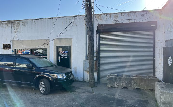 Pictures of Industrial property located at 3503 N Lawrence St, Philadelphia, PA 19140 for sales - image #1