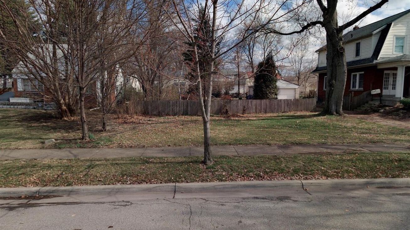 Greenway Ave, Columbus, OH 43219