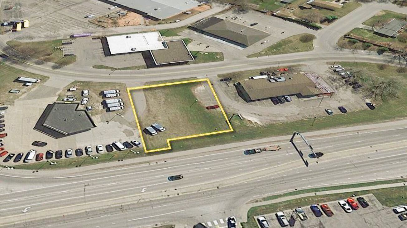 1797 W Service Dr, Winona, MN 55987