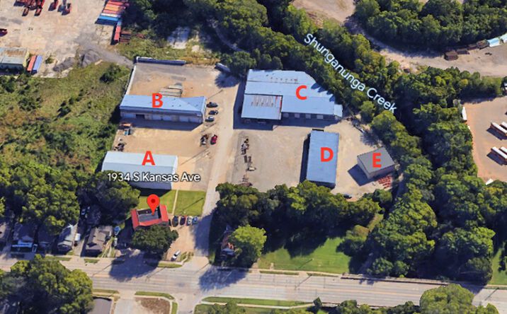 Pictures of Industrial property located at 1934 S Kansas Ave, Topeka, KS 66612 for comps - image #1