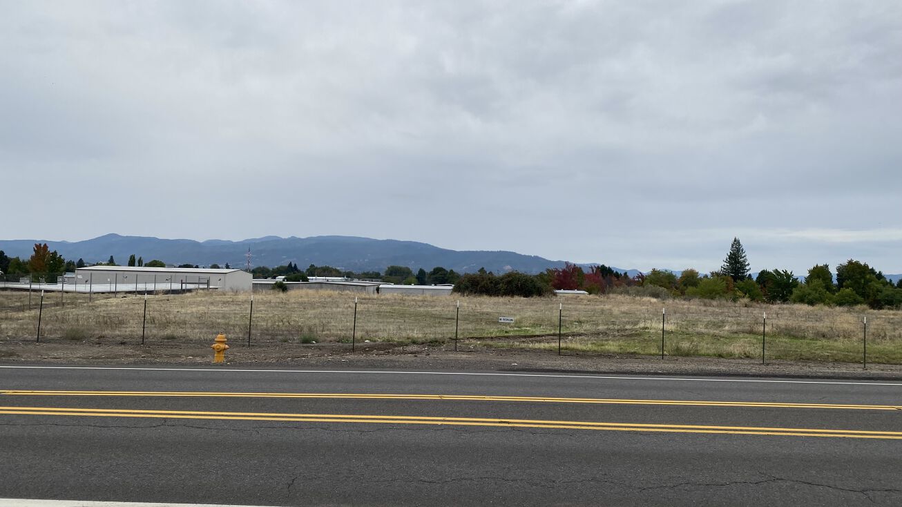 Bullock Rd, Medford, OR 97504