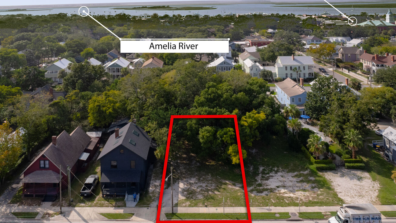 111 S 8th St, Fernandina Beach, FL 32034