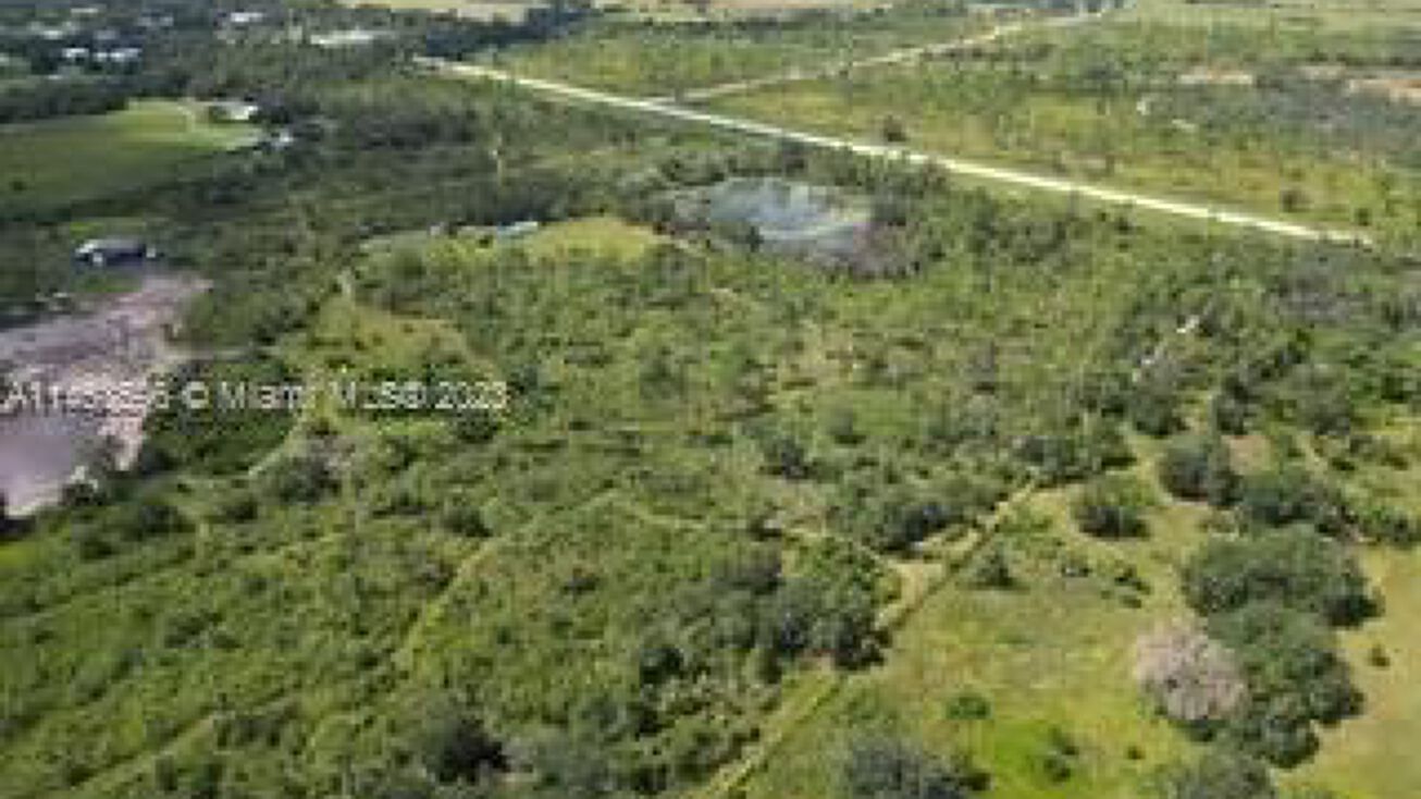 HWY 98, Okeechobee, FL 34972