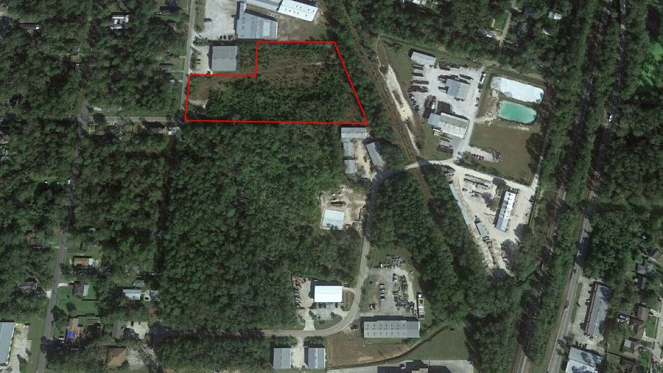 Carnation St, Slidell, LA 70460