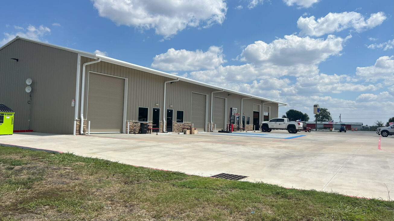 9210 TX36, Needville, TX 77461