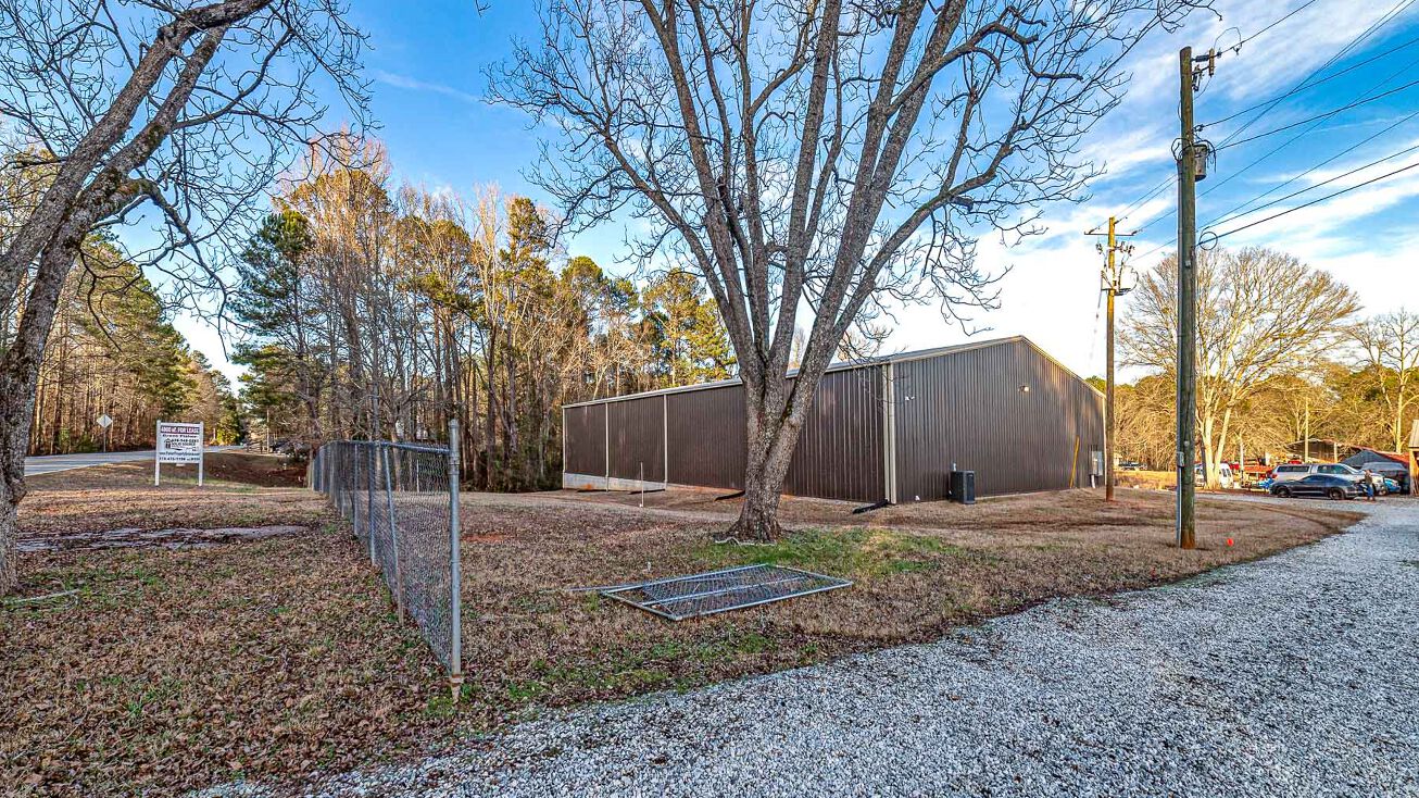 881 Bridge Rd, Jackson, GA 30233