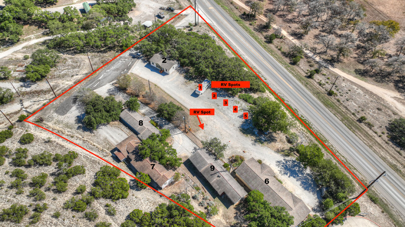 200 Peggs Pl, Canyon Lake, TX 78133