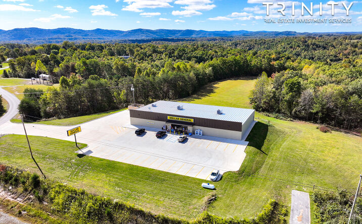 Pictures of Retail, Special Purpose property located at 380 Josh Hill Rd, Pine Knot, KY 42635 for comps - image #1