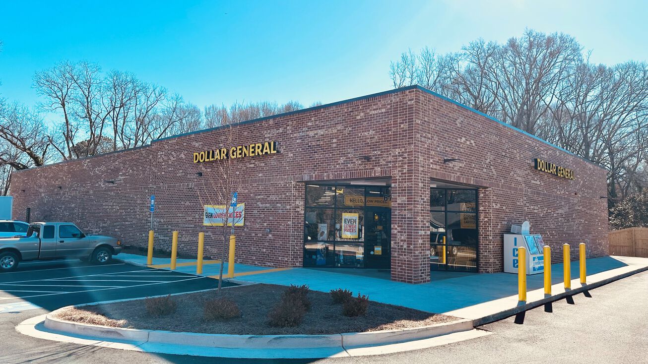 672 Covington St, Jackson, GA 30233