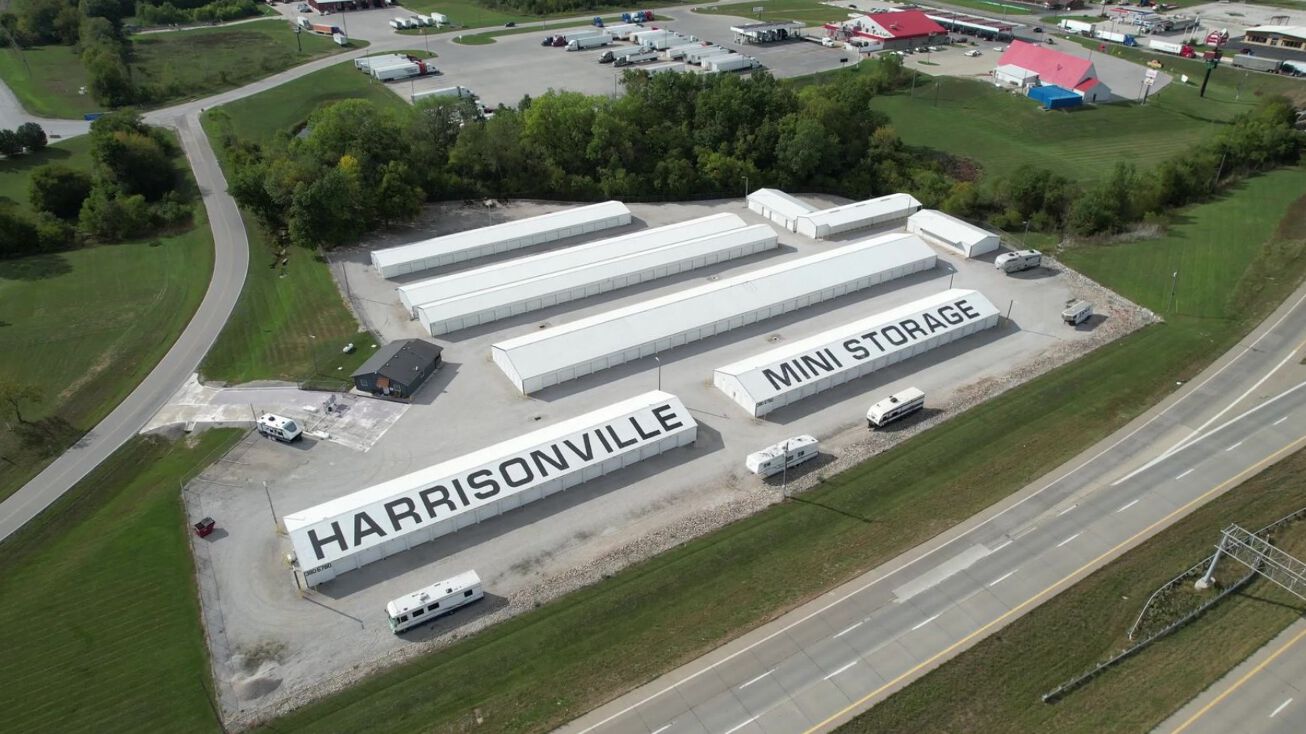 27613 SW Outer Rd, Harrisonville, MO 64701