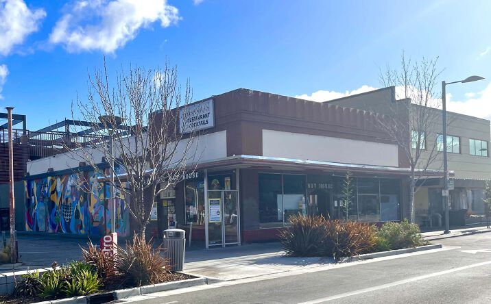Pictures of Retail property located at 321 California Ave, Palo Alto, CA 94306 for comps - image #1