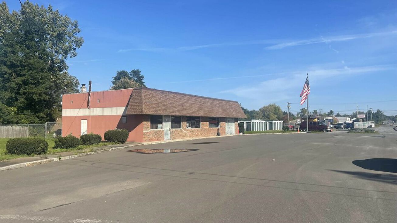 16271635 9w Route, Selkirk, NY 12158