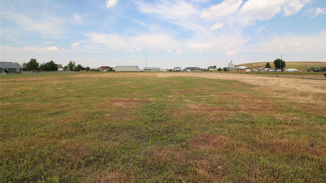 000 Caragana Drive, Ulm, MT 59485