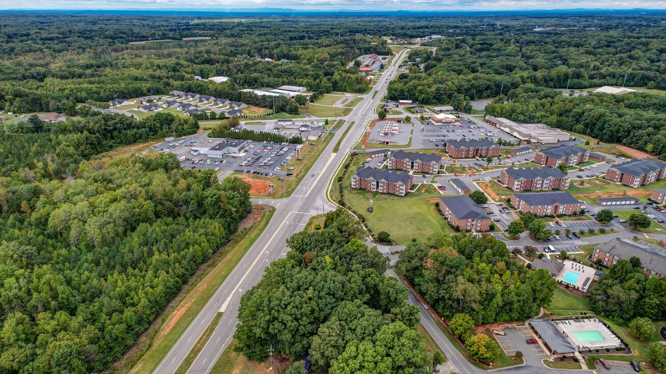 1108 Freeway Drive, Reidsville, NC 27320