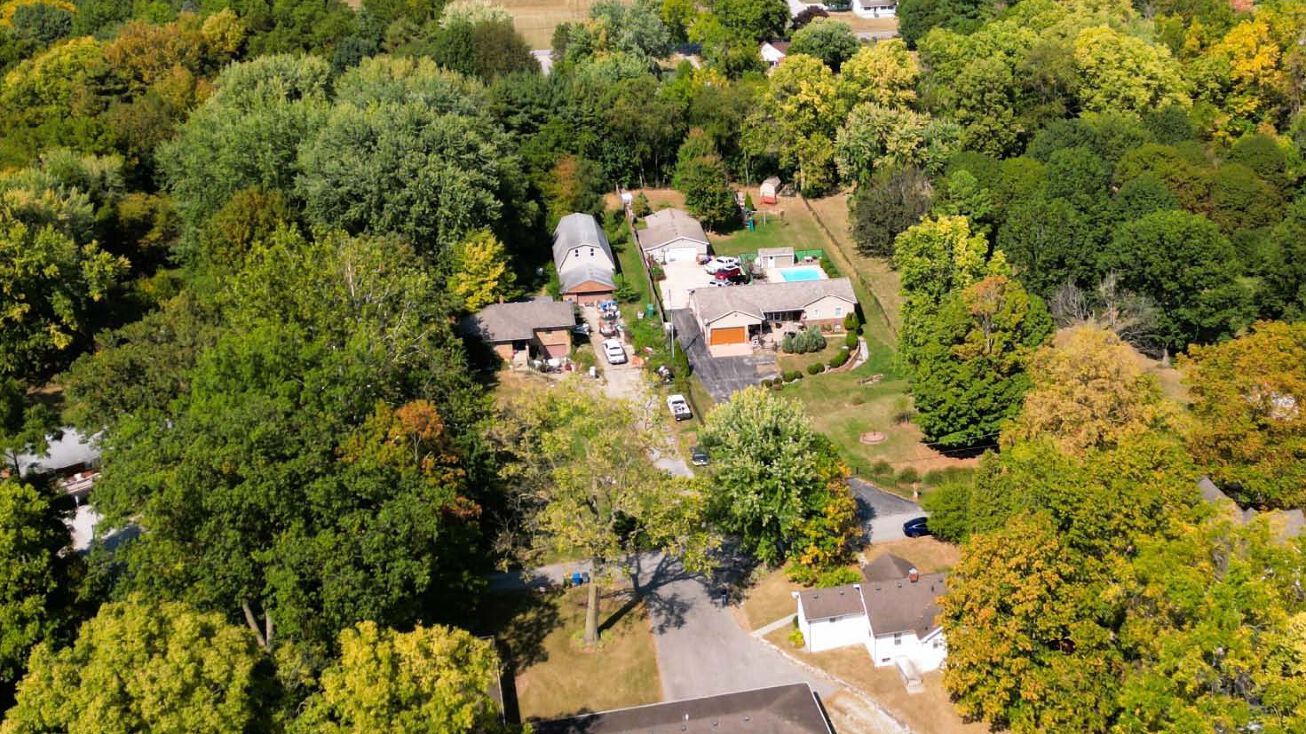 375 W Edwards Ave, Indianapolis, IN 46217