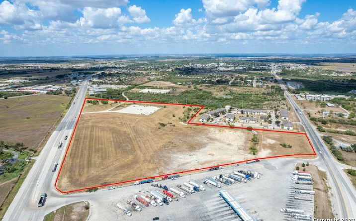 Pictures of Industrial, Land property located at +/- 2.38 ACRES Highway 181 Behind Stripes, Karnes City, TX 78118 for sales - image #1