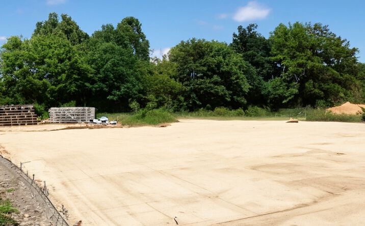 Pictures of Land property located at 626 S Wayne Rd, Westland, MI 48186 for sales - image #1