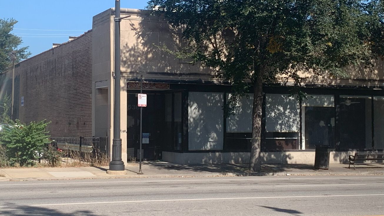 5364 W Devon Ave, Chicago, IL 60646