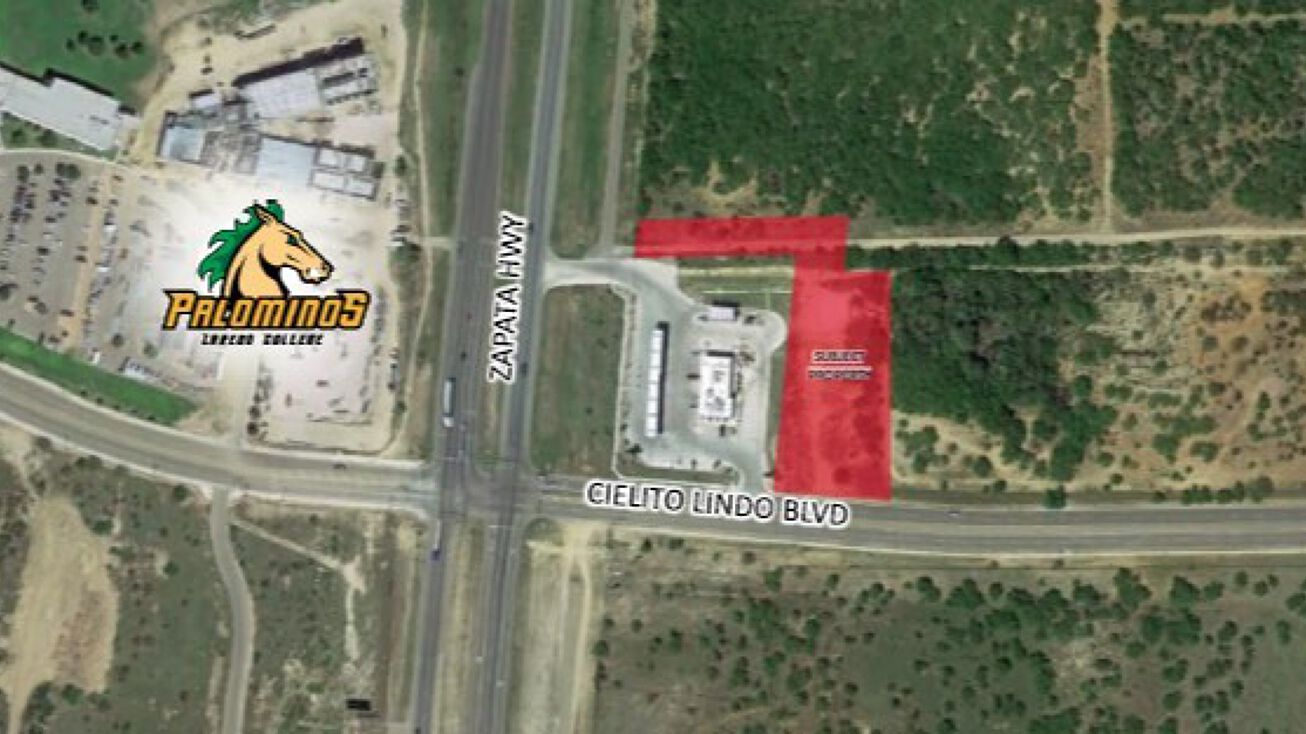 102 Cielito Lindo Blvd, Laredo, TX 78046