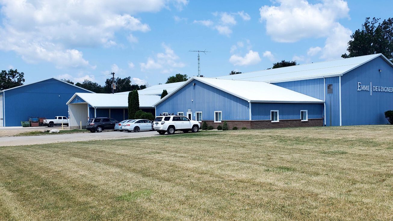 7254 Maple Valley Rd, Brown City, MI 48416