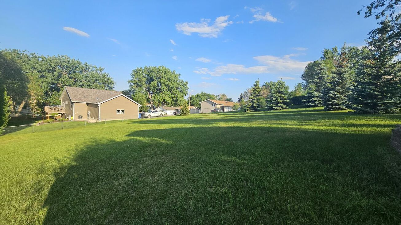 Tbd Dupont Street E, Dickinson, ND 58601