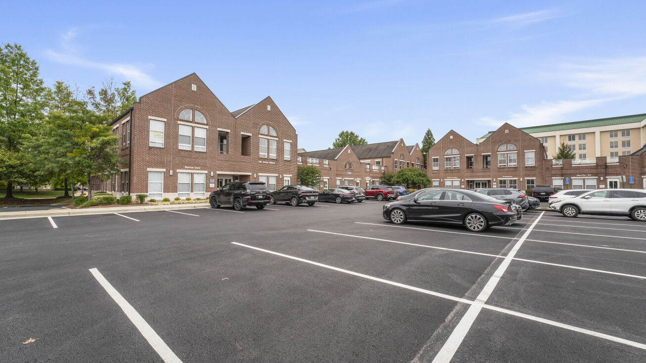 21165 Whitfield Pl, Potomac Falls, VA 20165