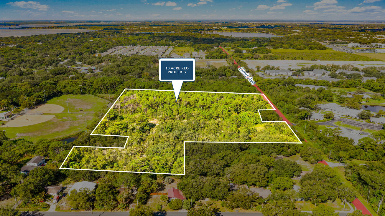 1100 Limit Ave, Mt Dora, FL 32757