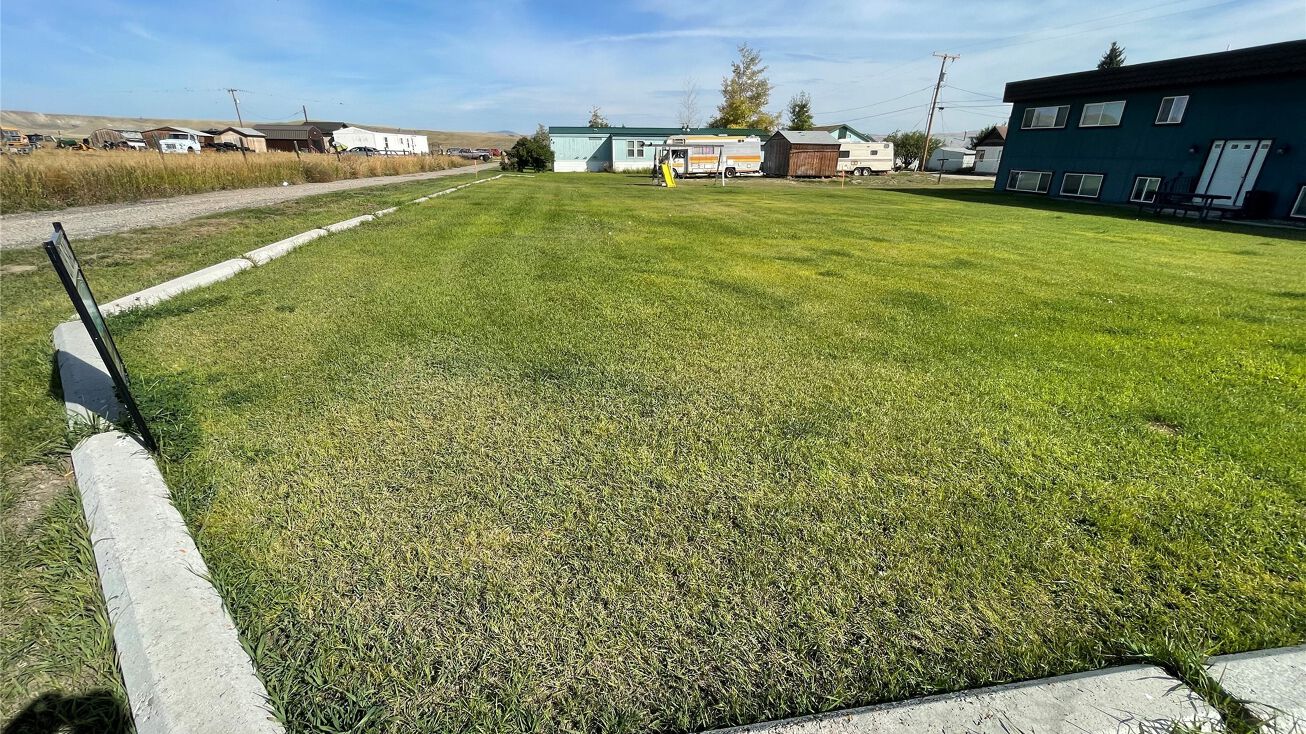 813 W College Street, Deer Lodge, MT 59722