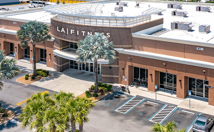 Pictures of Retail property located at 1229 Missouri Ave N, Largo, FL 33770 for sales - image #1