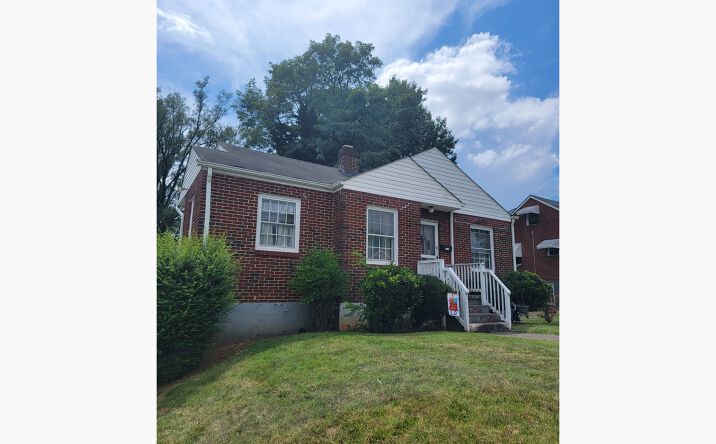 Pictures of Multifamily property located at 548 Madison Ave NW, Roanoke, VA 24016, 1230 Orange Ave NW, Roanoke, VA 24017, 1831 Orange Ave NW, Roanoke, VA 24017, 2718 Tremont Dr NW, Roanoke, VA 24017, 2813 Luray St NE, Roanoke, VA 24012 for sales - image #1