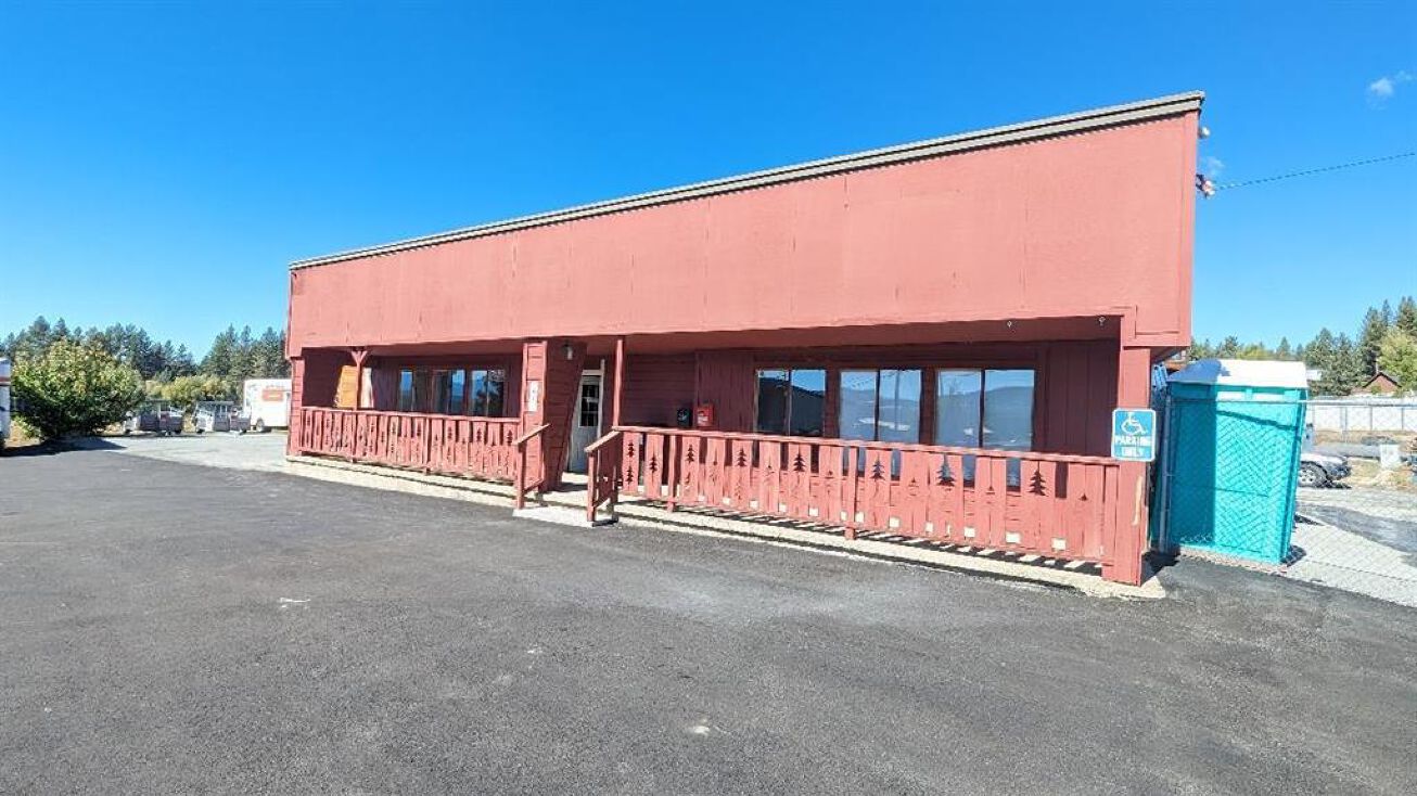 65 Delleker Dr, Portola, CA 96122