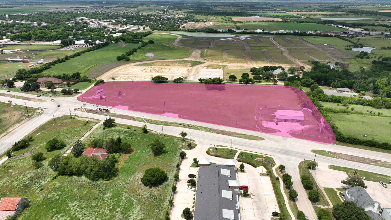 520 N Preston Rd, Celina, TX 75009