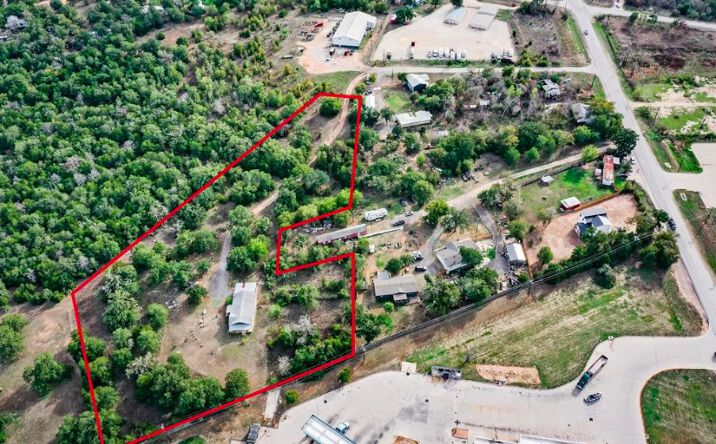 Pictures of Mixed Use property located at 120 James Hoskins Ln, Cedar Creek, TX 78612 for sales - image #1