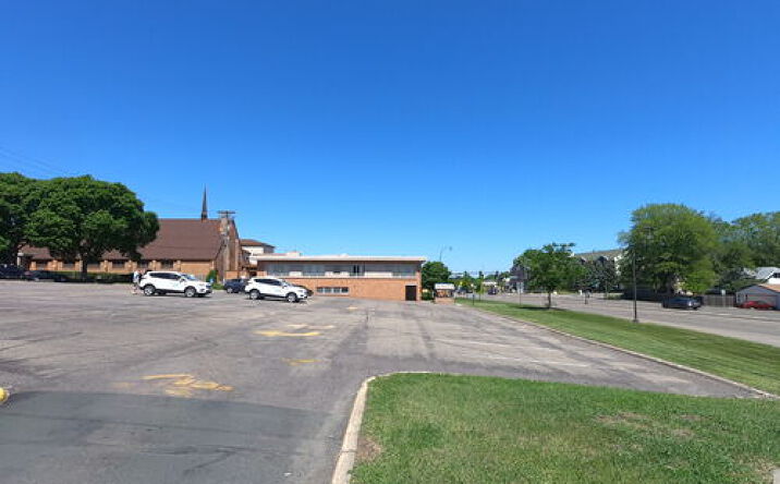 Pictures of Land property located at 3978 W Broadway Ave, Robbinsdale, MN 55422 for sales - image #1