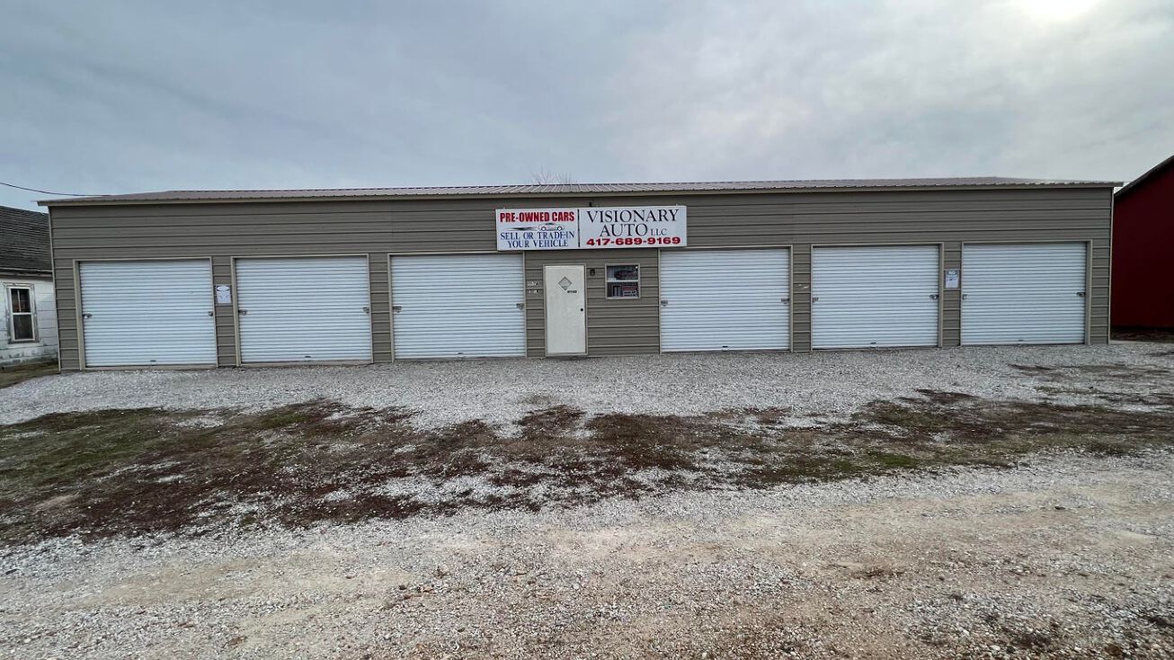 1150 E Elm St, Morrisville, MO 65710