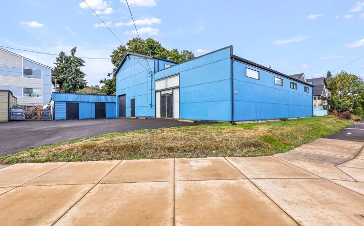 Pictures of Industrial, Office, Retail, Special Purpose property located at 5816 SE Foster Rd, Portland, OR 97206 for sales - image #1