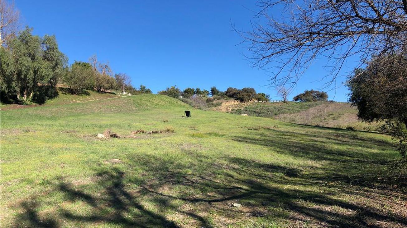 24224 Dry Canyon Cold Creek Rd, Calabasas, CA 91302
