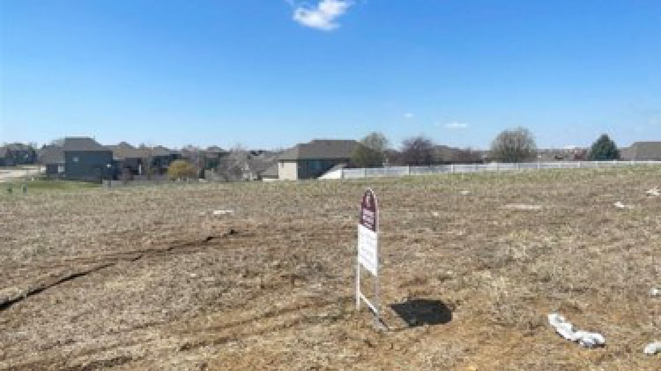 12708 S 79th St, Papillion, NE 68046