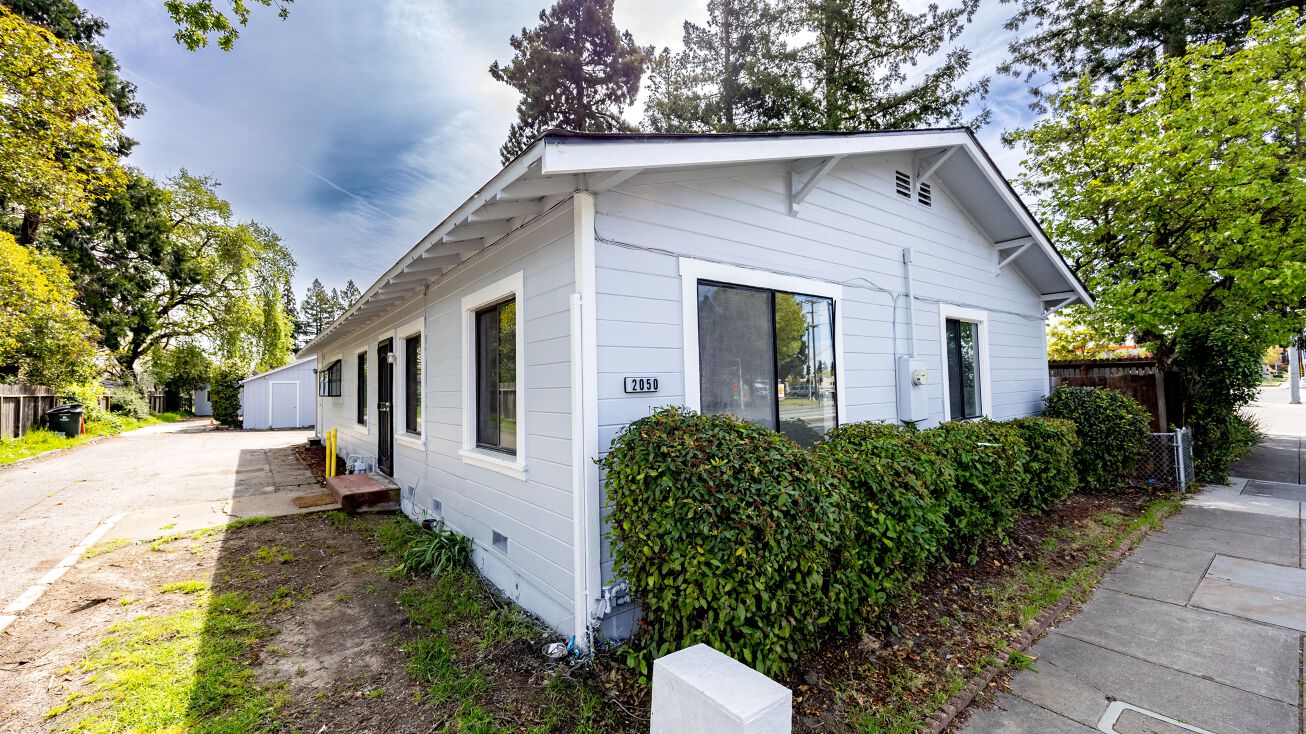 2050 Marlow Rd, Santa Rosa, CA 95403
