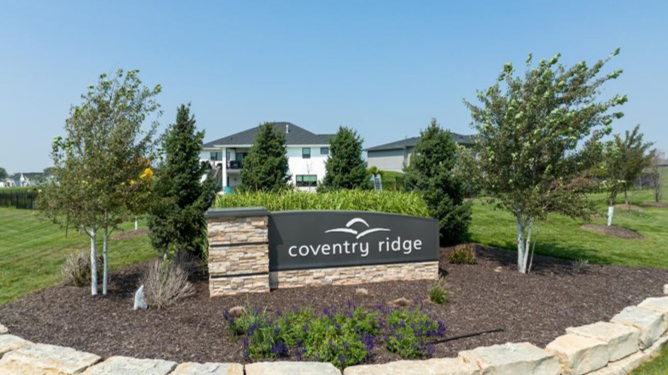 6710 S 207th Ave, Gretna, NE 68022