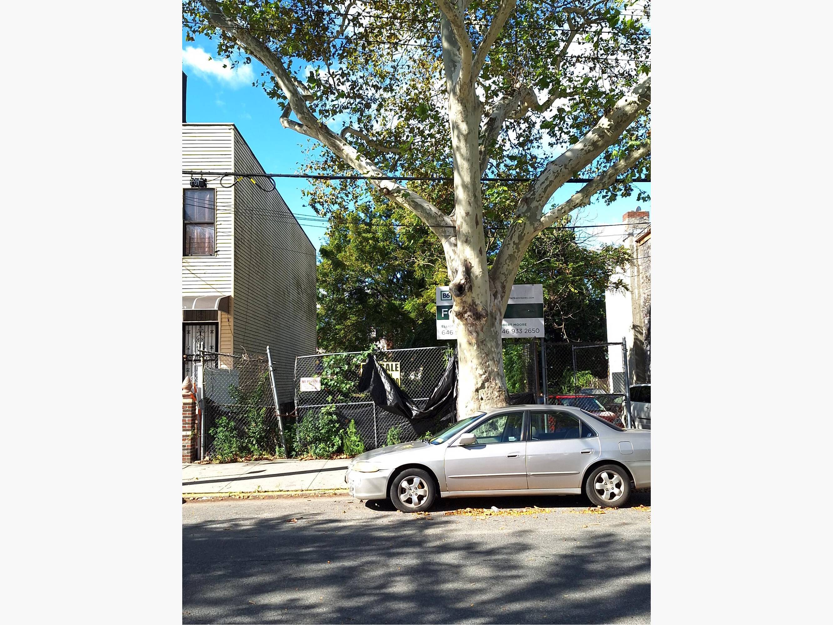 392 Shepherd Ave, Brooklyn, NY 11208