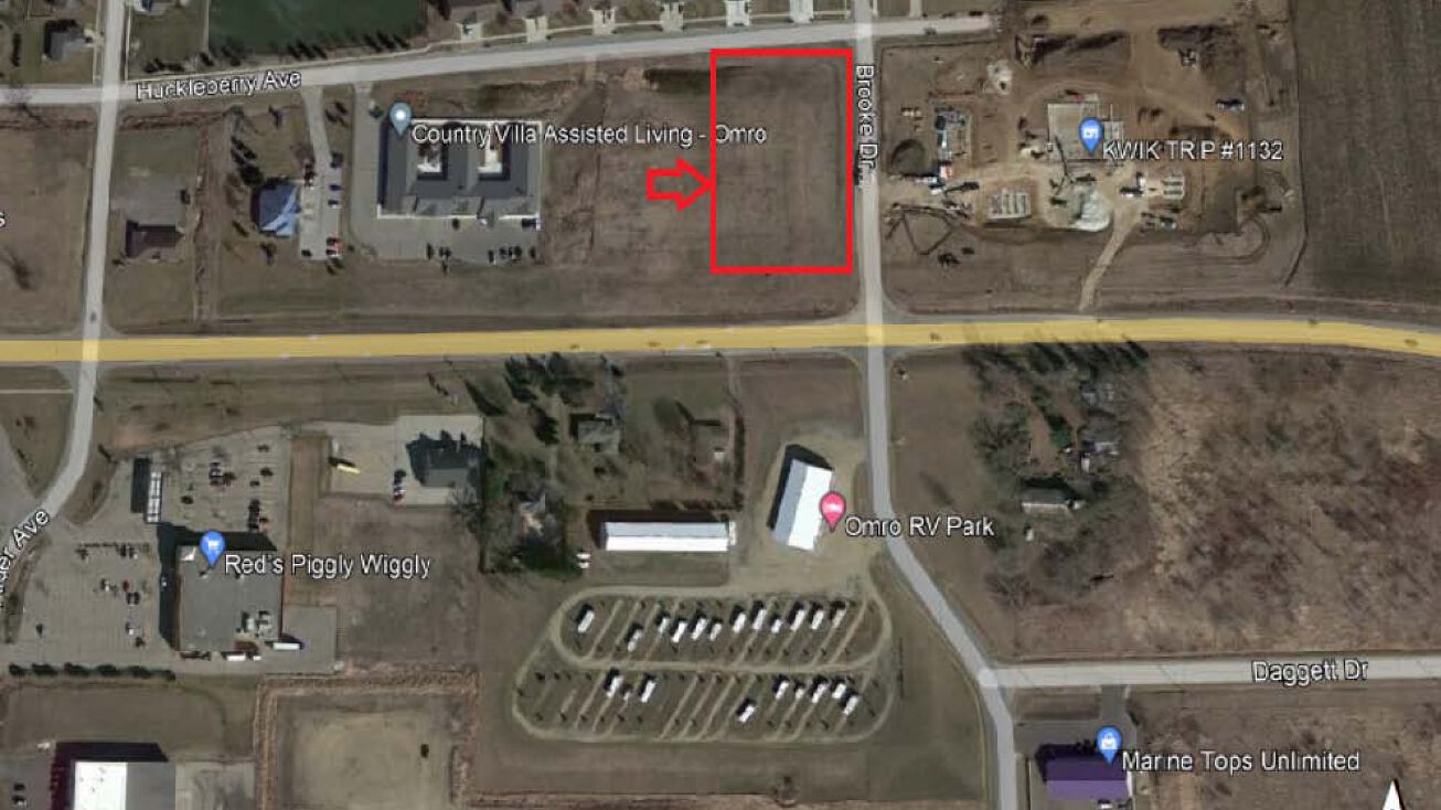 E Main St & Brooke Dr, Omro, WI 54963