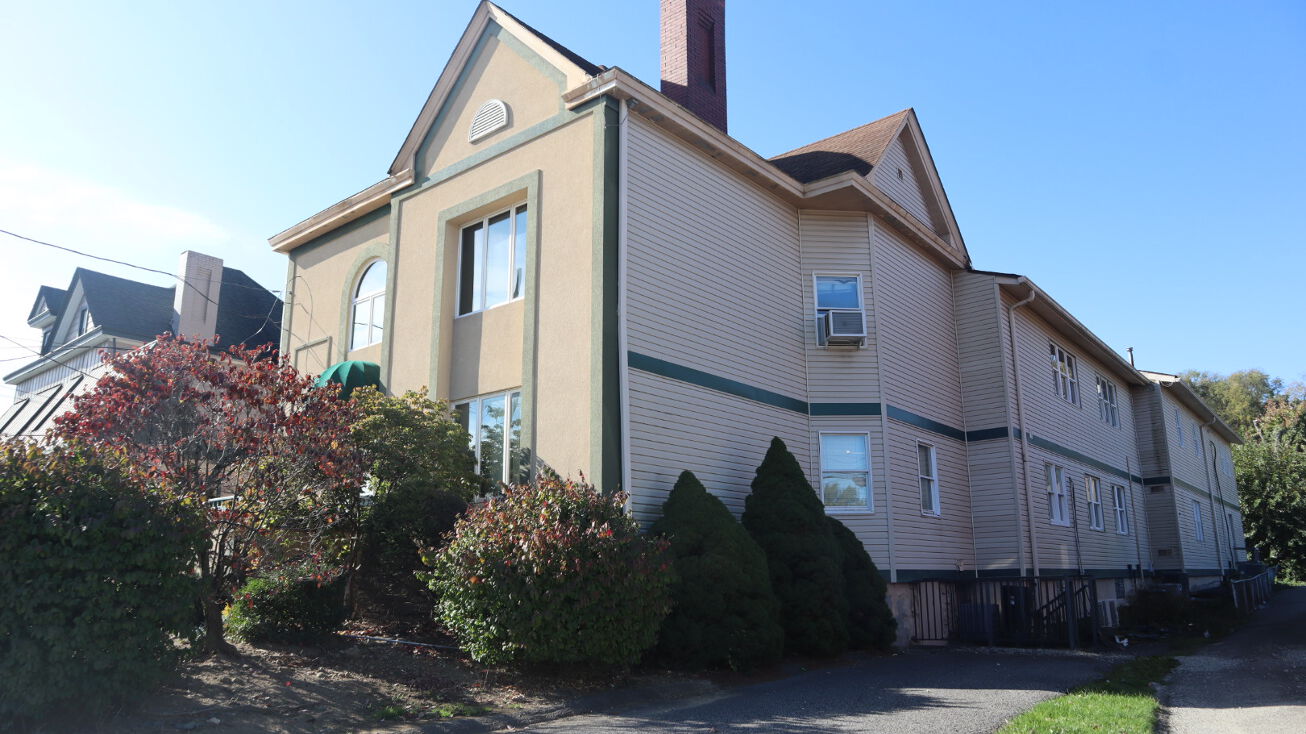 1532 Lincoln Way, White Oak, PA 15131