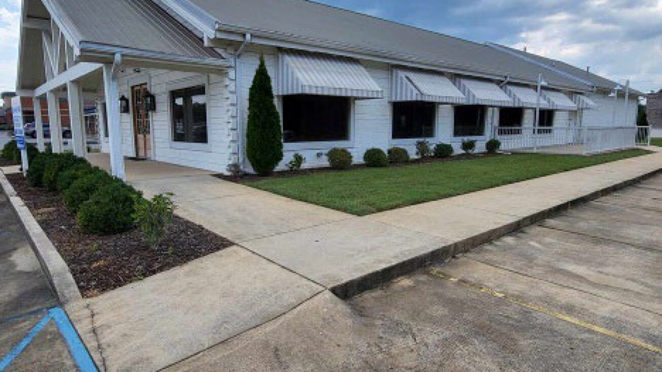 251 Buck Creek Plaza Hwy 119, Alabaster, AL 35007